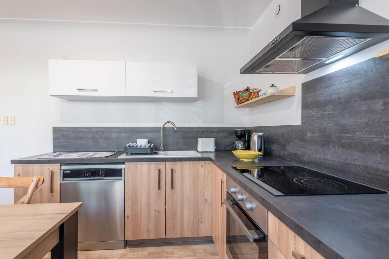 Ideally Located Furnished Townhouse With 3 Bedrooms Parking & Garden Annecy Zewnętrze zdjęcie